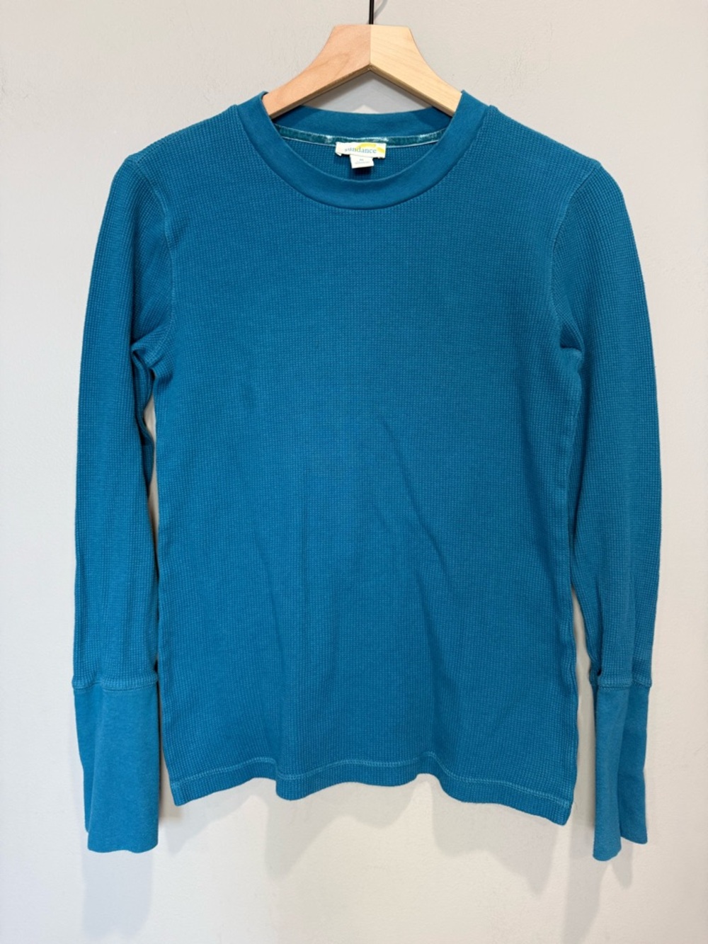 Sundance Catalog thermal shirt in a turquoise waffle knit with wide cuff sz med